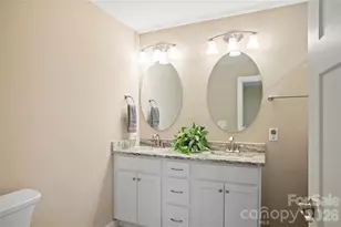 212 Walt Dr, Hendersonville, NC 28792 - Photo 27