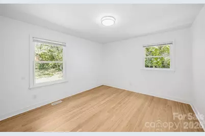 109 E Georgia Avenue, Bessemer City, NC 28016 - Photo 13
