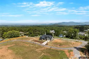 11 Sky Dr S, Asheville, NC 28804 - Photo 11