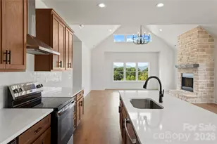 11 Sky Dr S, Asheville, NC 28804 - Photo 17