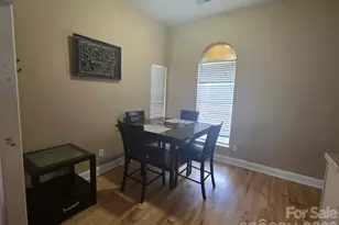 11619 Bowsby Ct, Charlotte, NC 28215 - Photo 5