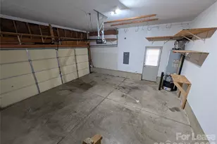 11141 Carver Pond Rd, Charlotte, NC 28269 - Photo 17