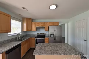 11141 Carver Pond Rd, Charlotte, NC 28269 - Photo 11