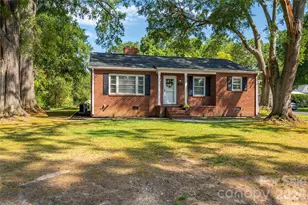 123 E Dixon St, Lincolnton, NC 28092 - Photo 7