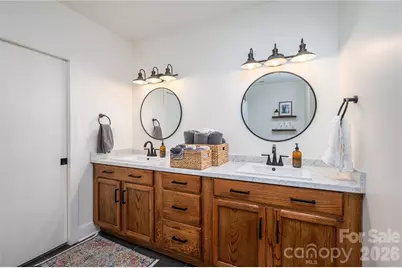 123 E Dixon Street, Lincolnton, NC 28092 - Photo 17