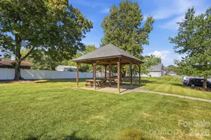 108 St Vincent Pl, Mount Holly, NC 28120 - Photo 45