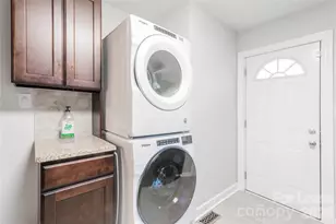 2108 Highland St, Charlotte, NC 28208 - Photo 7