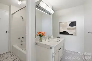 1300 Reece Rd, Charlotte, NC 28209 - Photo 11