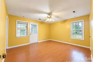 6501 Old Meadow Rd, Charlotte, NC 28227 - Photo 17