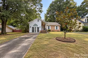 6501 Old Meadow Rd, Charlotte, NC 28227 - Photo 3