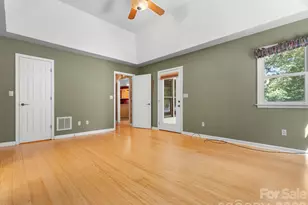 106 Fish Hawk Dr, Hendersonville, NC 28739 - Photo 13