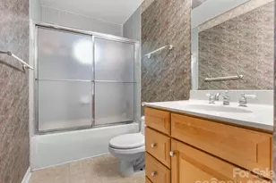 106 Fish Hawk Dr, Hendersonville, NC 28739 - Photo 17