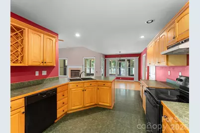 106 Fish Hawk Drive, Hendersonville, NC 28739 - Photo 7