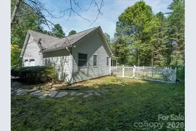 106 Fish Hawk Drive, Hendersonville, NC 28739 - Photo 23