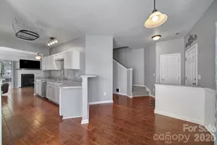 2002 Cramerton Village Dr, Cramerton, NC 28032 - Photo 5