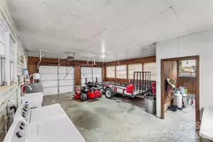 45 Henry St, Waynesville, NC 28786 - Photo 15