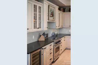 288 Macon Avenue #201, Asheville, NC 28804 - Photo 23