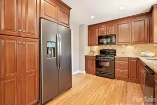 5936 Colchester Pl, Charlotte, NC 28210 - Photo 9