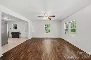 925 S Chestnut St, Gastonia, NC 28054 - Photo 15
