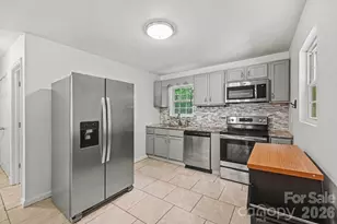925 S Chestnut St, Gastonia, NC 28054 - Photo 5
