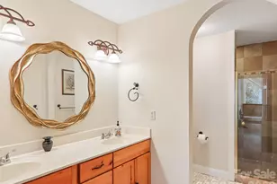 404 Southview Ln, Flat Rock, NC 28731 - Photo 23