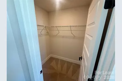566 W End Drive, Charlotte, NC 28208 - Photo 13