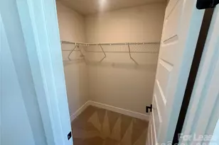 566 W End Dr, Charlotte, NC 28208 - Photo 13