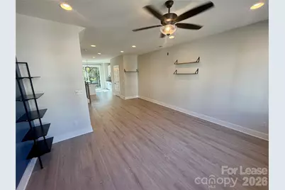 566 W End Drive, Charlotte, NC 28208 - Photo 9