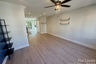 566 W End Dr, Charlotte, NC 28208 - Photo 9