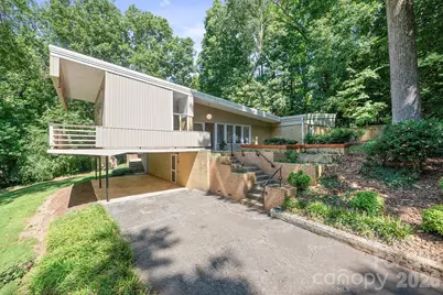 220 30th Avenue NW, Hickory, NC 28601 - Photo 1