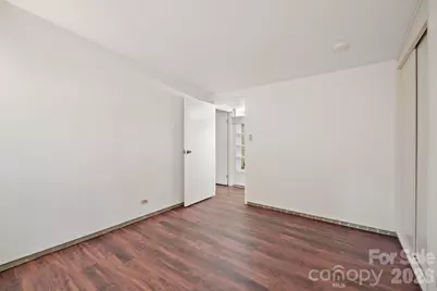 220 30th Avenue NW, Hickory, NC 28601 - Photo 29