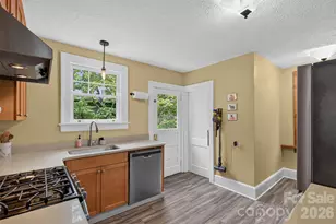 70 St Dunstans Cir, Asheville, NC 28803 - Photo 11