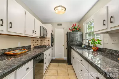 111 Gracelyn Road, Asheville, NC 28804 - Photo 11