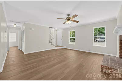 6240 Round Hill Road, Charlotte, NC 28211 - Photo 5