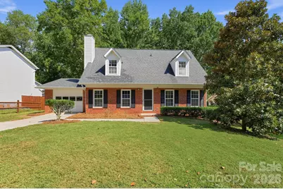 6240 Round Hill Road, Charlotte, NC 28211 - Photo 1