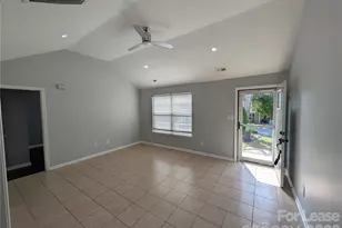 3017 Lynworth Pl, Charlotte, NC 28212 - Photo 3