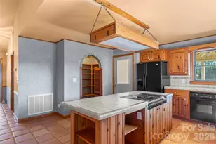75 Bluebird Ln, Waynesville, NC 28785 - Photo 9
