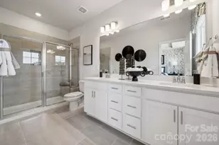 2021 Hawksworth Ln, Charlotte, NC 28262 - Photo 5