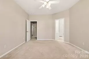 3618 Sipes Ln, Charlotte, NC 28269 - Photo 15