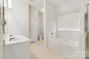 3618 Sipes Ln, Charlotte, NC 28269 - Photo 21