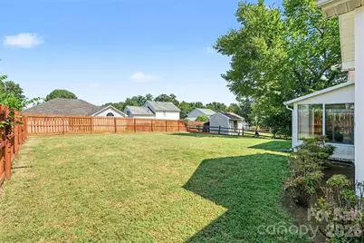 3618 Sipes Lane, Charlotte, NC 28269 - Photo 25