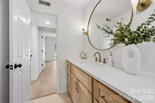 9112 Hinson Dr, Charlotte, NC 28105 - Photo 17