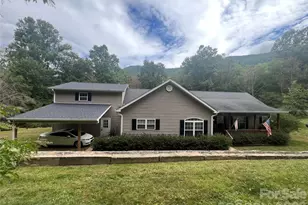 201 S Face Ln, Burnsville, NC 28714 - Photo 5
