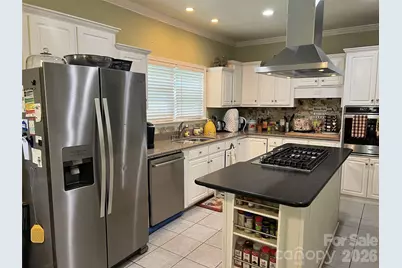 201 S Face Lane, Burnsville, NC 28714 - Photo 3