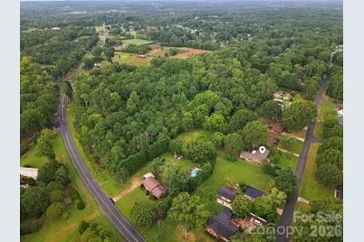 1536 Nottingham Drive, Newton, NC 28658 - Photo 35