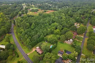 1536 Nottingham Dr, Newton, NC 28658 - Photo 35