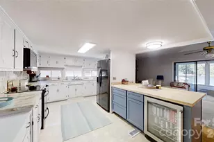 4935 Vagabond Ln, Sherrills Ford, NC 28673 - Photo 5
