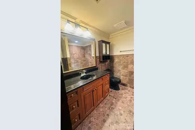 300 W 5th Street, Charlotte, NC 28202 - Photo 9