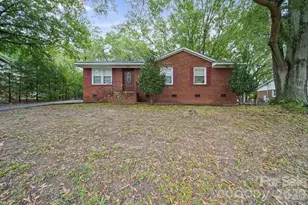 1435 Green Cir Dr, Gastonia, NC 28054 - Photo 1