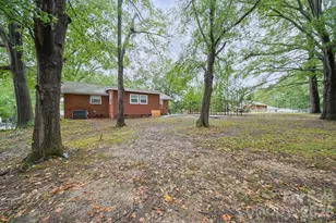 1435 Green Cir Dr, Gastonia, NC 28054 - Photo 25